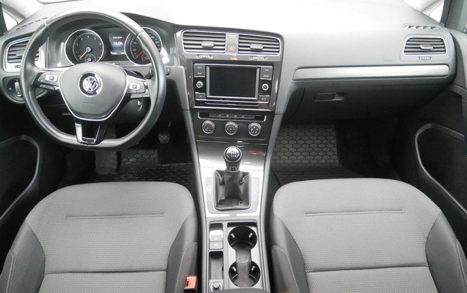 Volkswagen Golf cena 50899 przebieg: 105899, rok produkcji 2019 z Warszawa małe 137